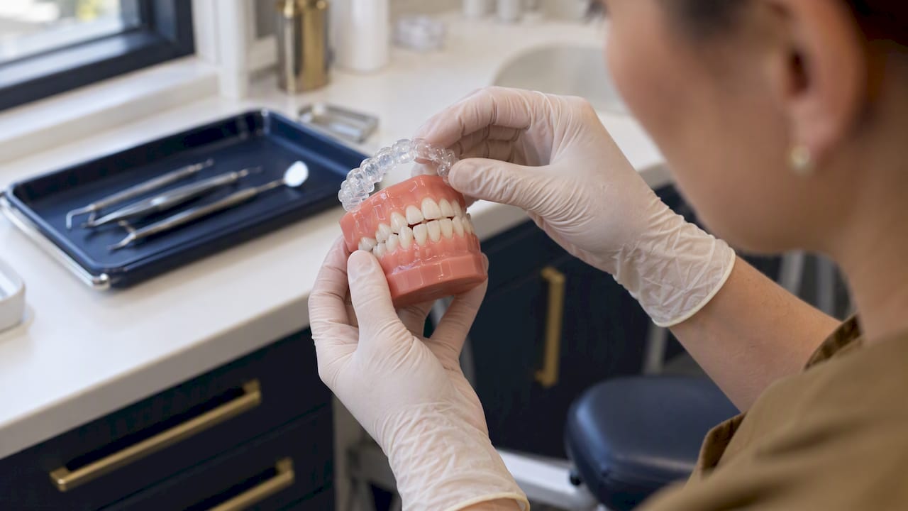 When Invisalign Fixes a Crossbite: UK Clinician Criteria and Costs