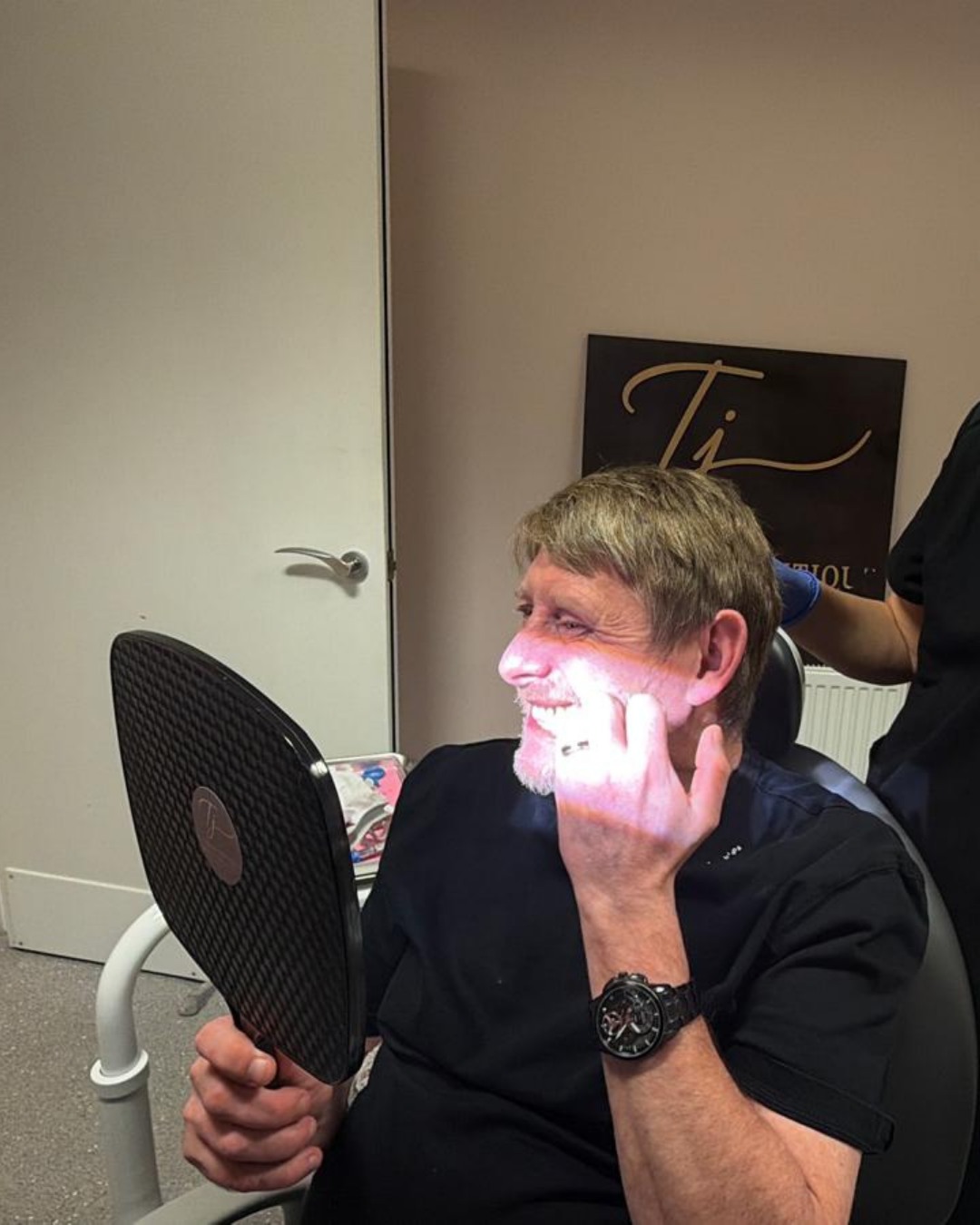 There's a moment in every smile transformation that I never get tired of. It's the second I hand my patient the mirror. Some people go quiet. Some…